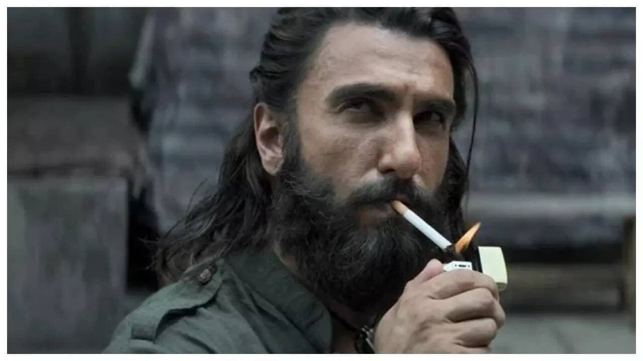 Ranveer Singh's 'Dhurandhar' Smashes Box Office, Crosses Rs 1050 Cr!