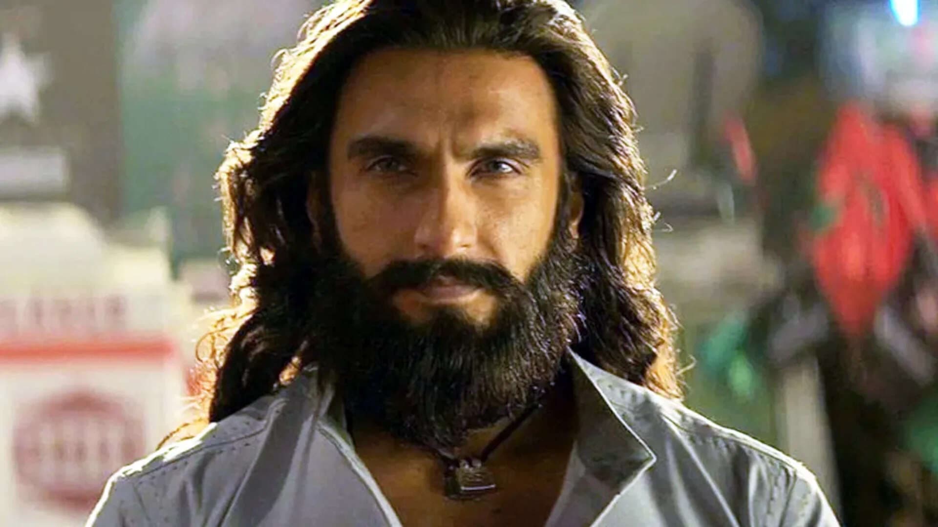 Ranveer Singh's 'Dhurandhar 2' Nears ₹1800 Cr, Extended Cut Coming to OTT!