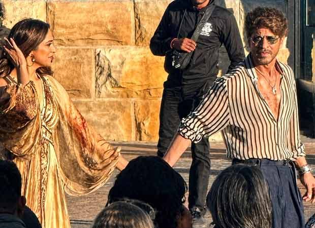 SRK & Deepika's King Leaks: Hand-Holding, Glamour, and a Pregnant Powerhouse!