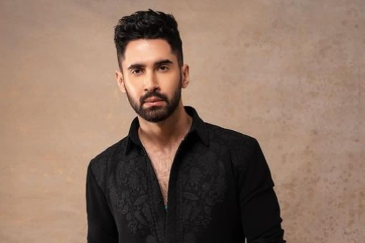 Lakshya Begins Raj Mehtaâs Next Romantic Drama Lag Ja Gal...